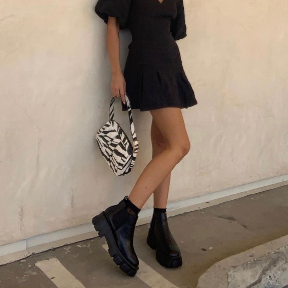 Black Chunky Chelsea Boots